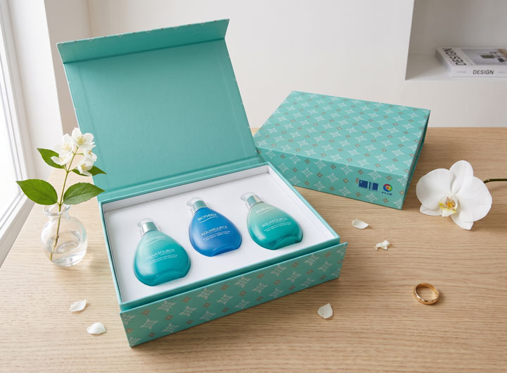 Custom Book Style w/ Magnet Closure ( Tiffany Blue ) - Premium Cosmetic & Beauty Packaging
