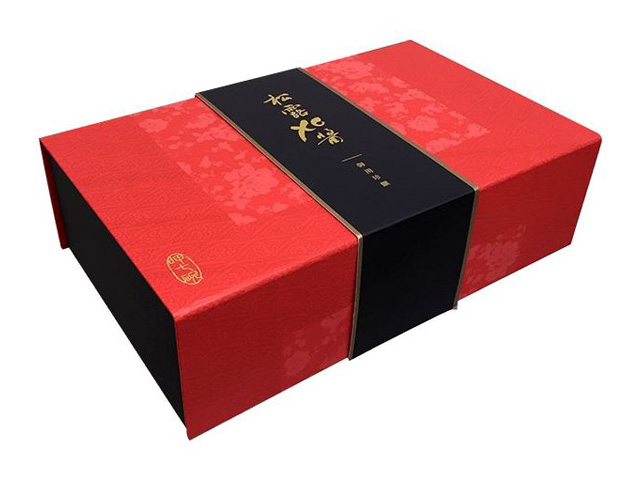 Book Style Magnetic Lock Gourmet Box w/ Sleeve Deco