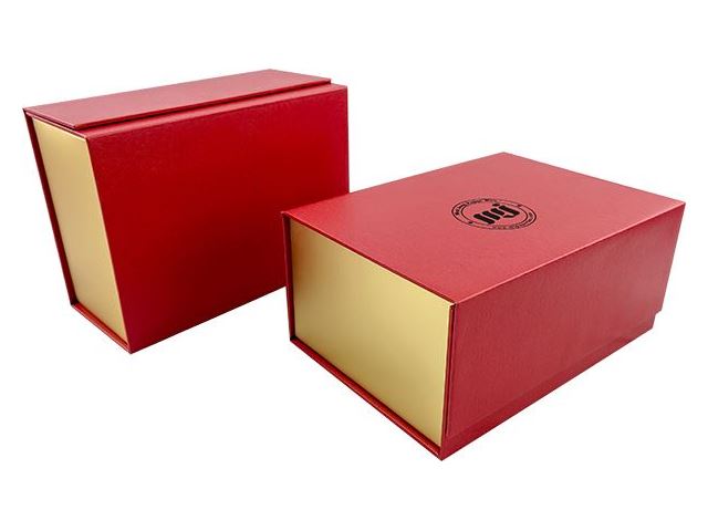 Collapsible Box w/ Magnetic Closure