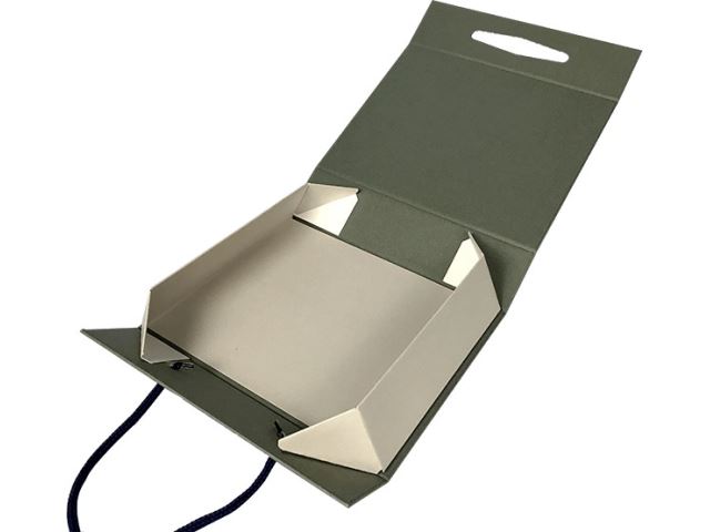 Custom Collapsible Box w/ Magnetic Lock & Hanger Rope
